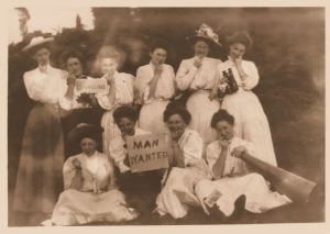 men-wanted-bargains-1433910-639x454